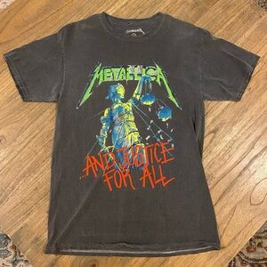 Metallica Graphic T-Shirt